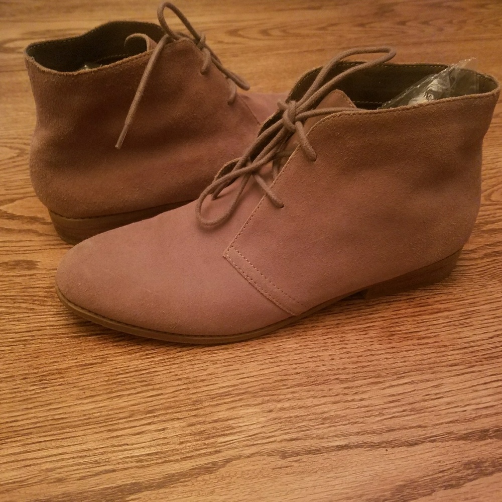 Steve madden lace up booties tan taupe size 9
